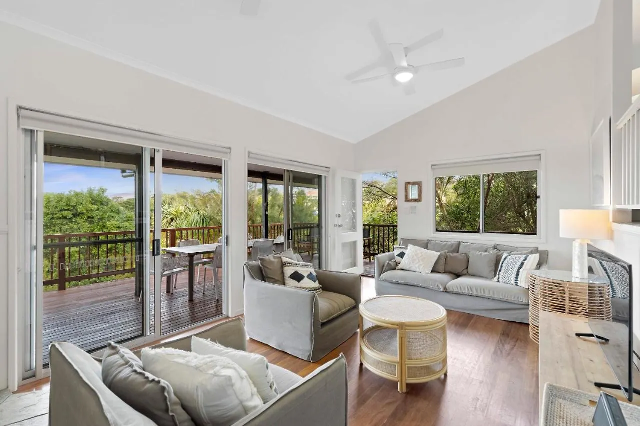 Holiday home 9 Mona Vista Court Villa Coolum Beach Australia